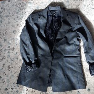 RW&CO Womans Suit